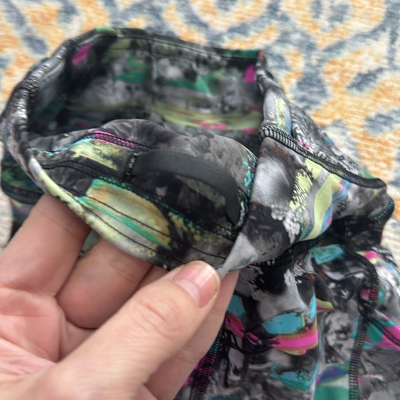 Sz 0 lululemon 7/8 leggings - Picture 3 of 5